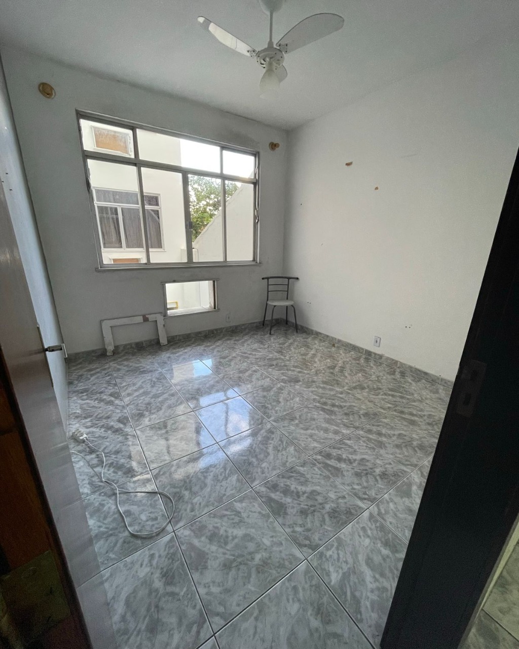 Apartamento à venda com 3 quartos, 110m² - Foto 4