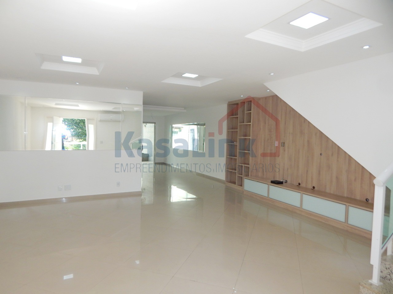 Casa à venda com 4 quartos, 330m² - Foto 17