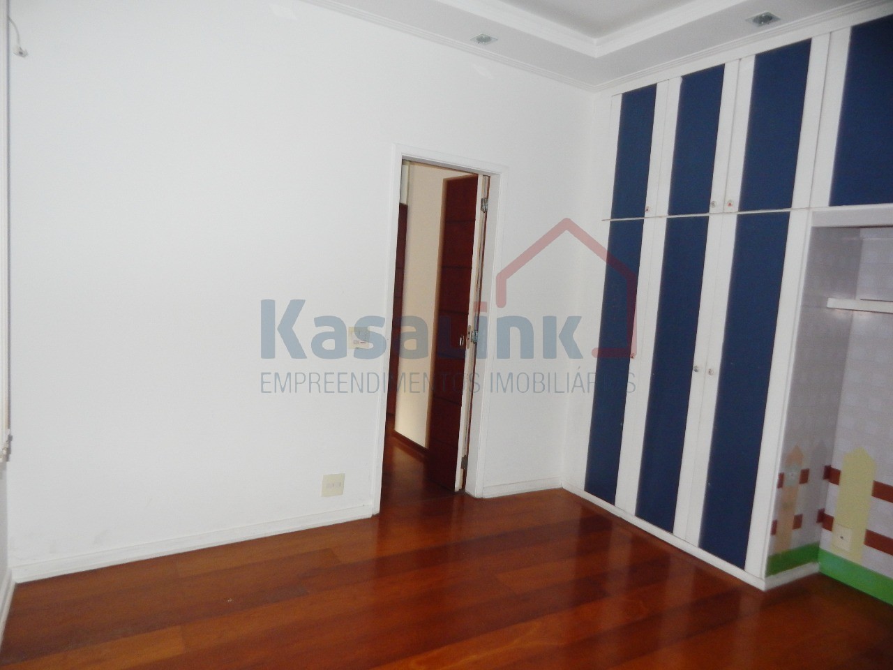 Apartamento à venda com 4 quartos, 220m² - Foto 8