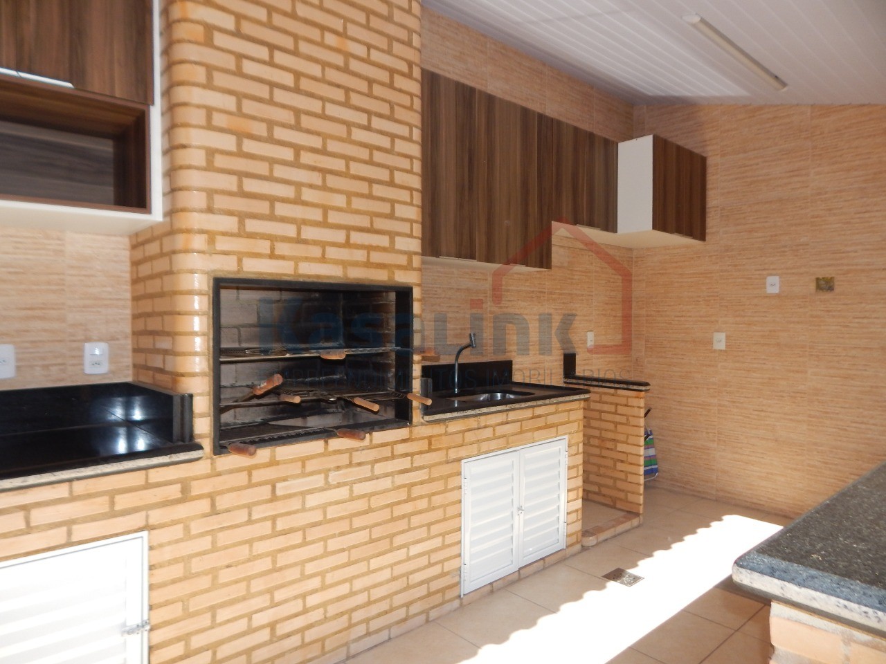 Casa à venda com 4 quartos, 330m² - Foto 13