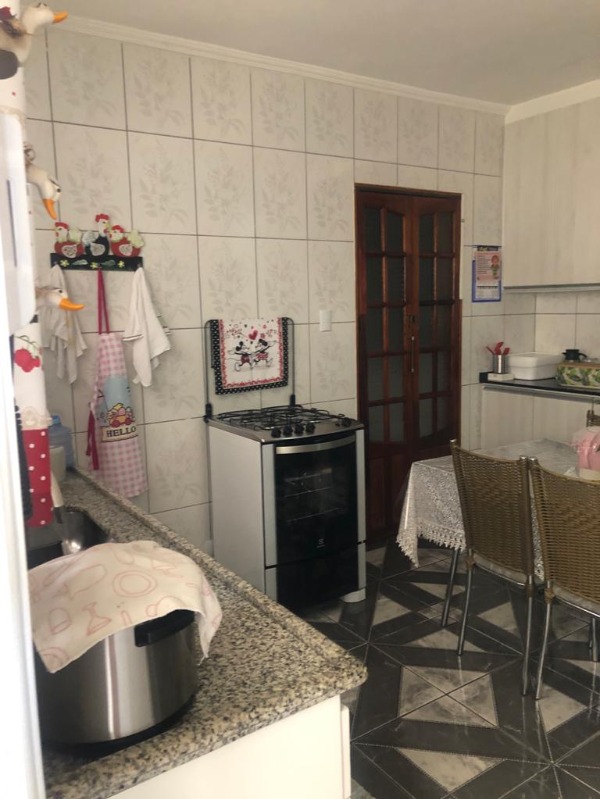 Casa à venda com 3 quartos, 250m² - Foto 25