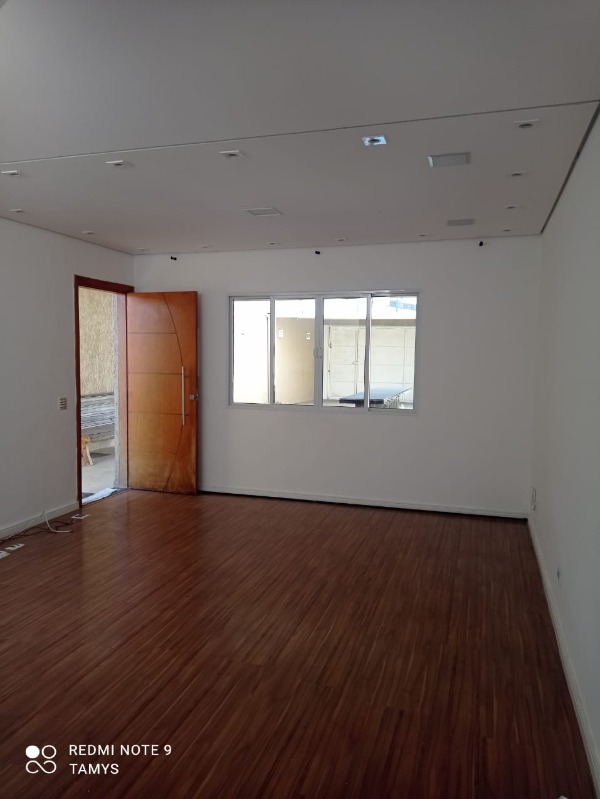 Casa à venda com 3 quartos, 204m² - Foto 4