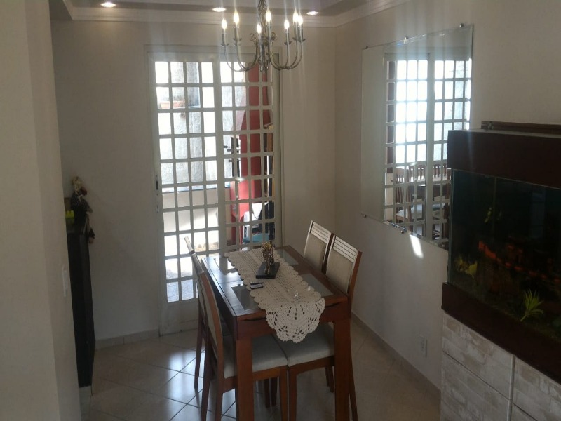 Casa à venda com 3 quartos, 96m² - Foto 9