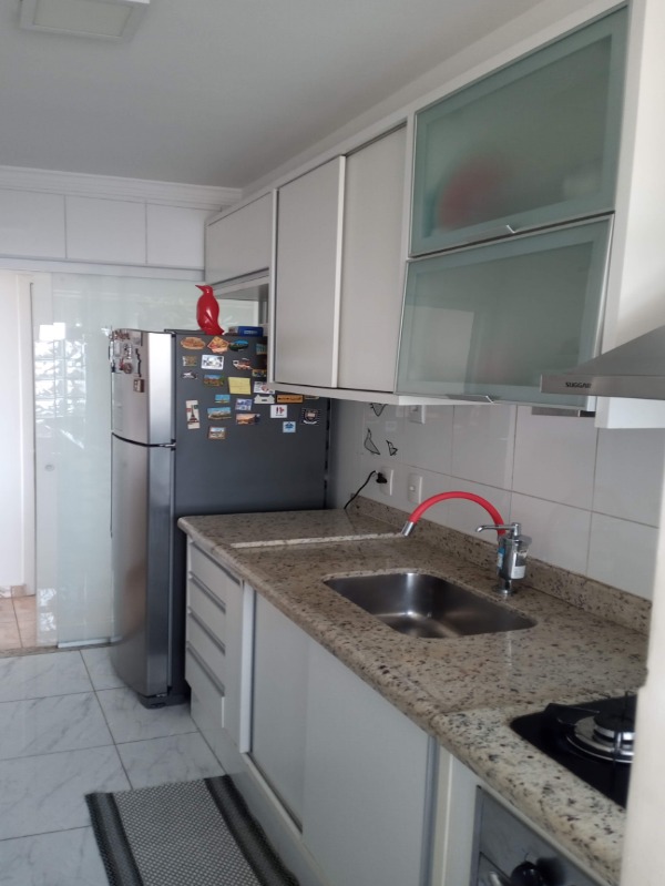 Apartamento à venda e aluguel com 3 quartos, 75m² - Foto 4