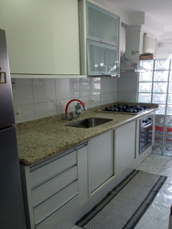 Apartamento à venda e aluguel com 3 quartos, 75m² - Foto 5