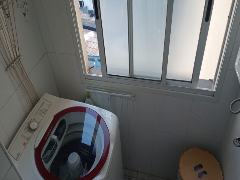 Apartamento à venda e aluguel com 3 quartos, 75m² - Foto 2