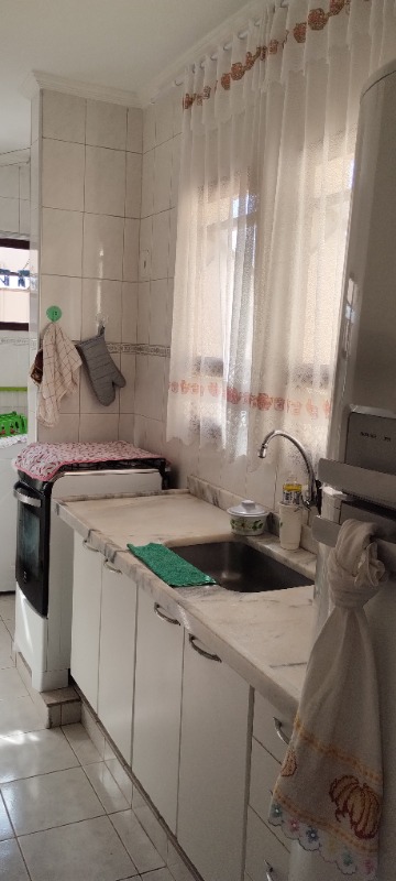 Apartamento à venda com 2 quartos, 66m² - Foto 4