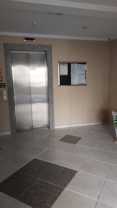 Apartamento para alugar com 3 quartos, 82m² - Foto 4