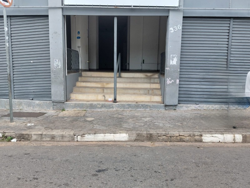 Loja-Salão para alugar, 199m² - Foto 1