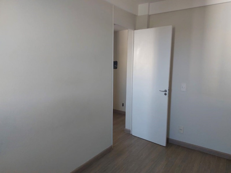 Apartamento para alugar com 2 quartos, 57m² - Foto 12