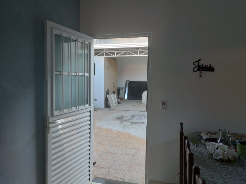 Casa à venda com 3 quartos, 300m² - Foto 27