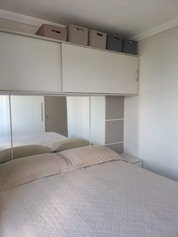 Apartamento à venda com 2 quartos, 60m² - Foto 11