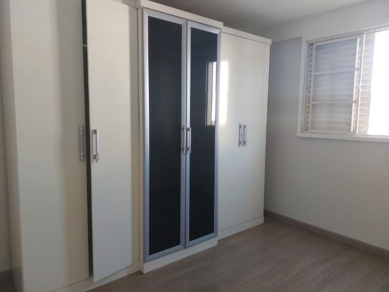 Apartamento para alugar com 2 quartos, 57m² - Foto 4