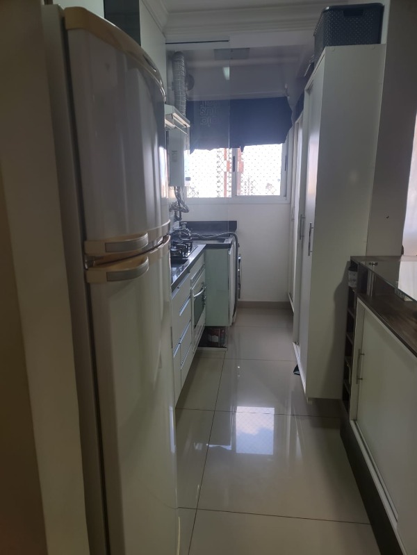 Apartamento à venda com 2 quartos, 60m² - Foto 31