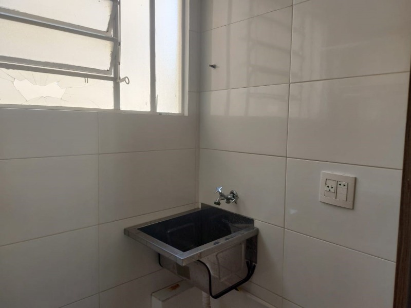 Apartamento para alugar com 2 quartos, 57m² - Foto 13