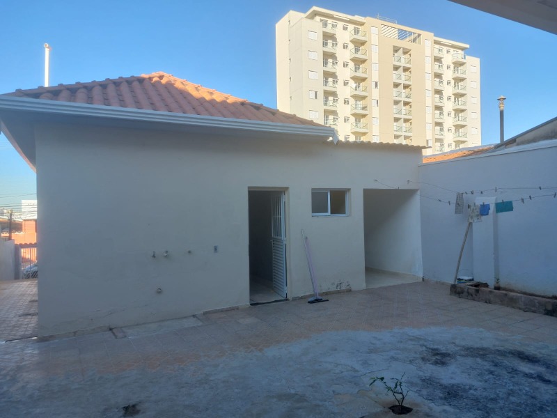 Casa à venda com 3 quartos, 300m² - Foto 32