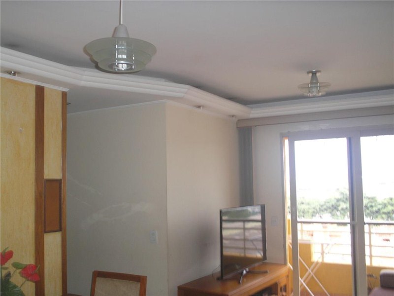 Apartamento à venda com 3 quartos, 70m² - Foto 1