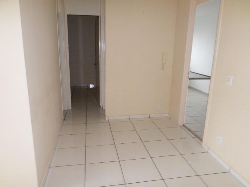 Apartamento à venda com 2 quartos, 70m² - Foto 5