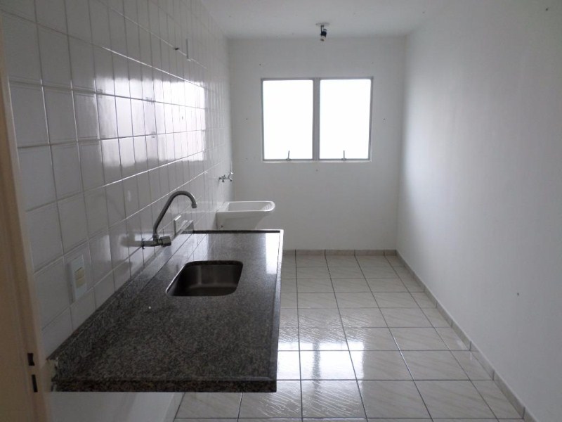 Apartamento à venda com 2 quartos, 70m² - Foto 7