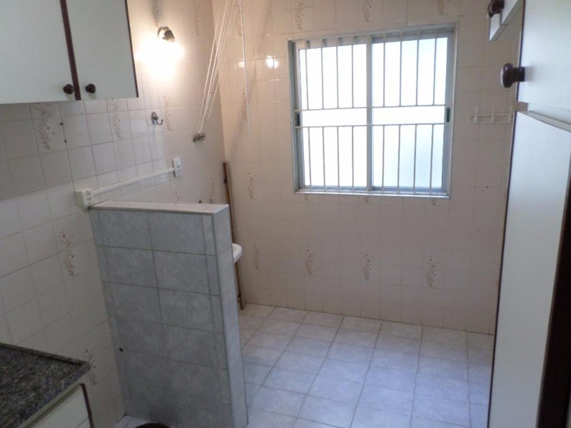 Apartamento à venda com 2 quartos, 56m² - Foto 2