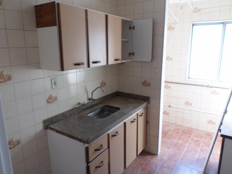 Apartamento à venda com 3 quartos, 76m² - Foto 5