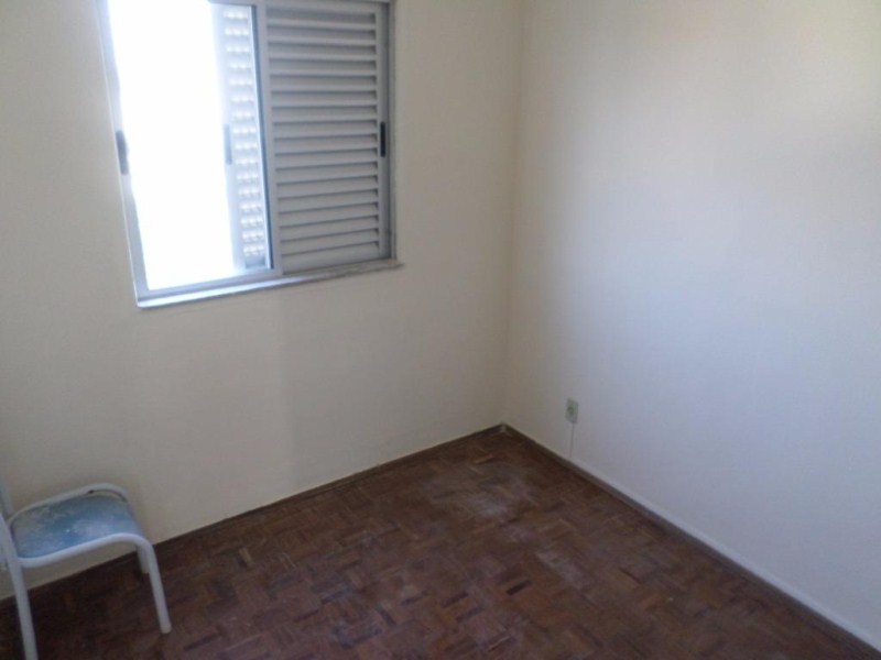 Apartamento à venda com 3 quartos, 76m² - Foto 11