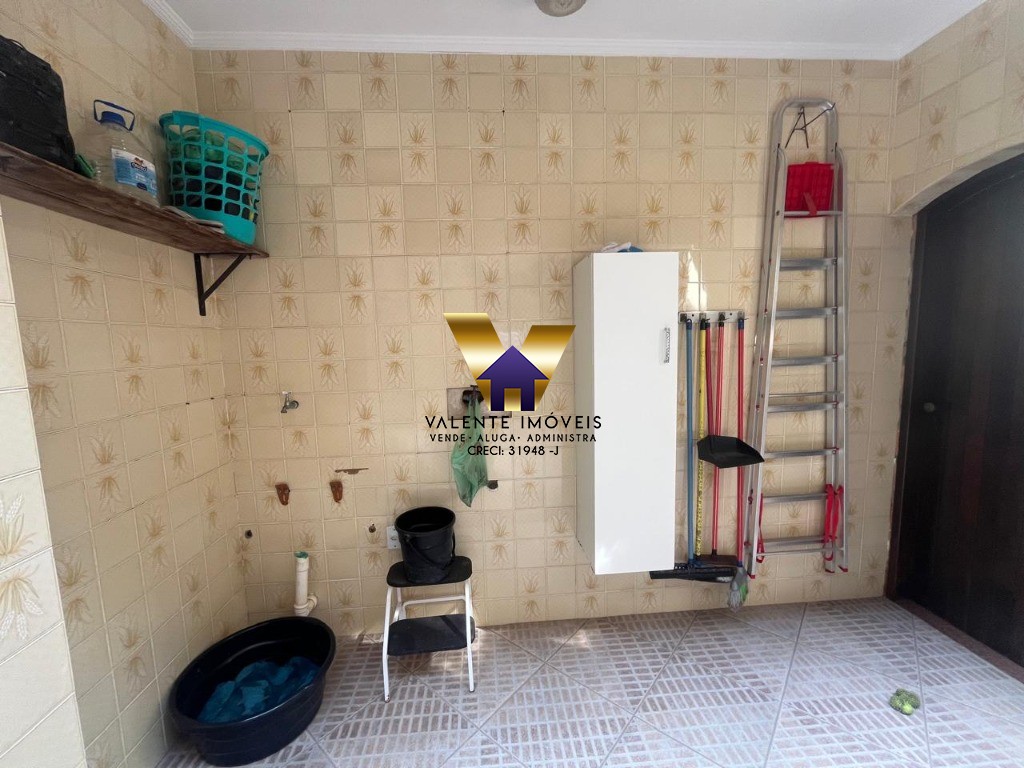 Casa, 3 quartos, 250 m² - Foto 19
