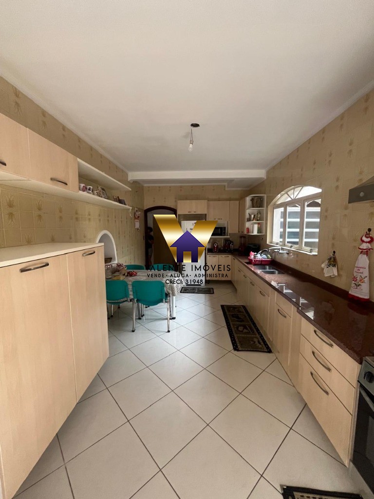 Casa, 3 quartos, 250 m² - Foto 17