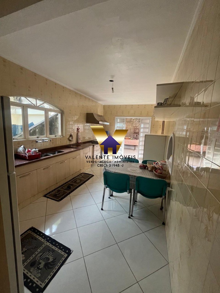 Casa, 3 quartos, 250 m² - Foto 18