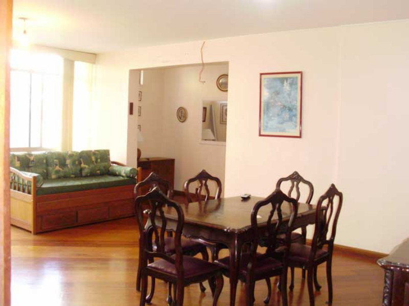 Apartamento à venda com 4 quartos, 145m² - Foto 2