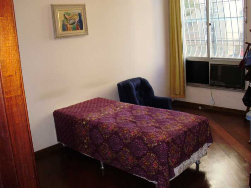 Apartamento à venda com 4 quartos, 145m² - Foto 9