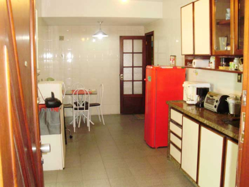 Apartamento à venda com 4 quartos, 145m² - Foto 5