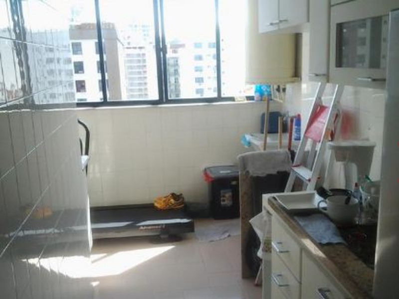 Apartamento à venda com 2 quartos, 62m² - Foto 8