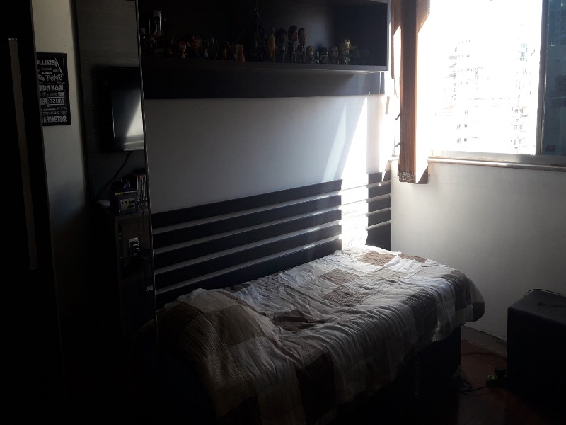 Apartamento à venda com 3 quartos, 110m² - Foto 2