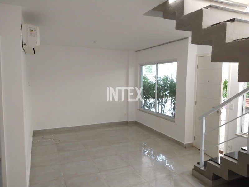 Casa para alugar com 3 quartos, 162m² - Foto 1