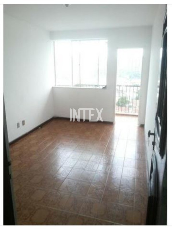 Apartamento à venda com 2 quartos, 60m² - Foto 4