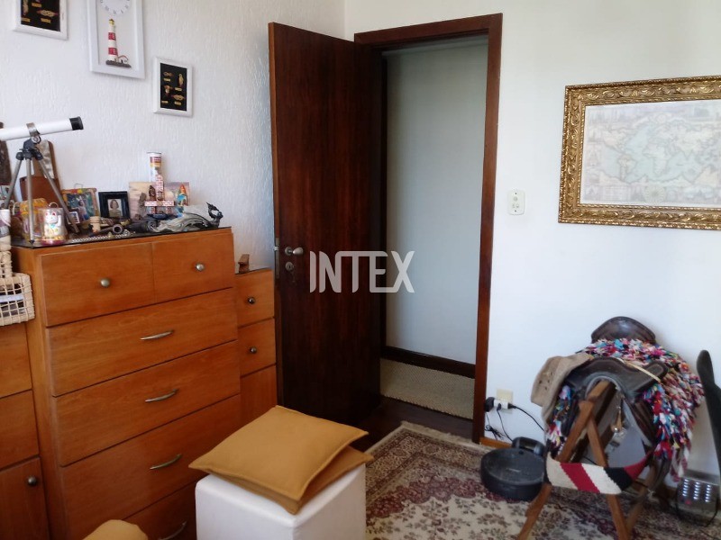 Apartamento à venda com 4 quartos, 198m² - Foto 24