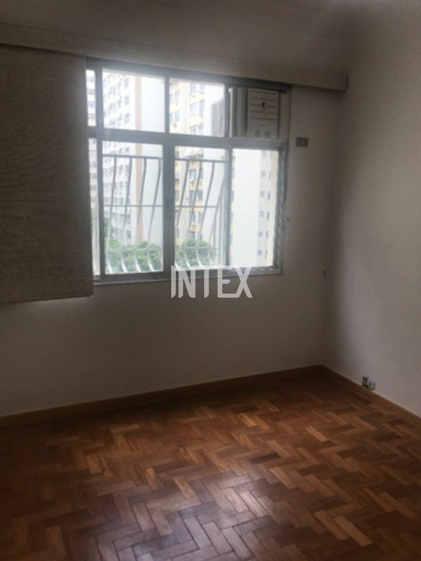 Apartamento à venda com 3 quartos, 93m² - Foto 9