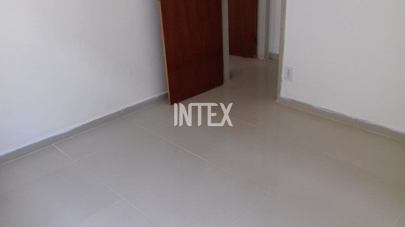 Apartamento à venda com 2 quartos, 80m² - Foto 5