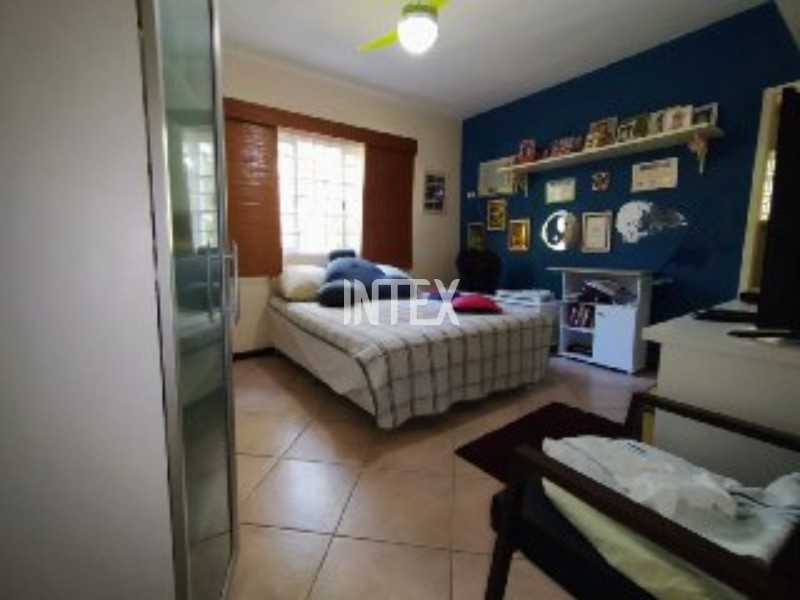 Casa à venda com 3 quartos, 1000m² - Foto 16