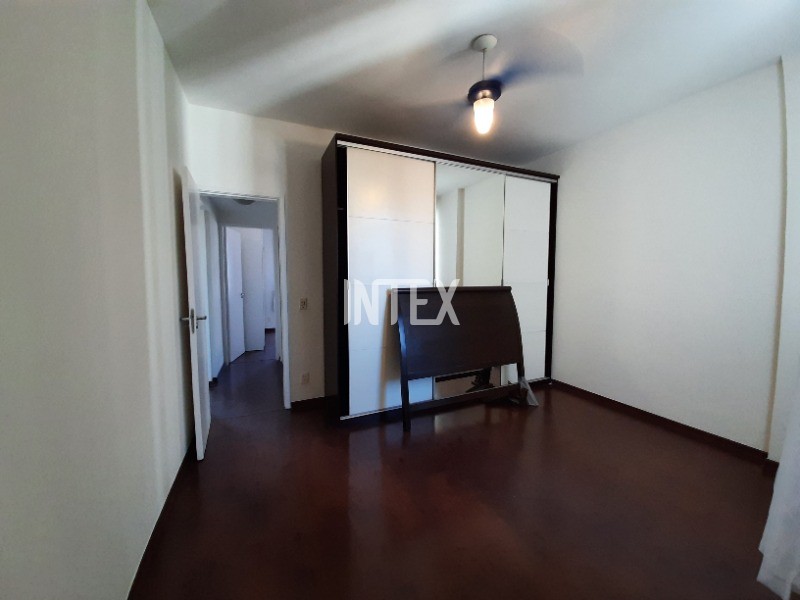 Apartamento à venda com 2 quartos, 70m² - Foto 14