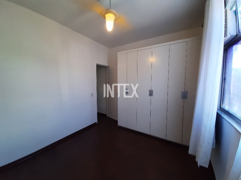 Apartamento à venda com 2 quartos, 70m² - Foto 20