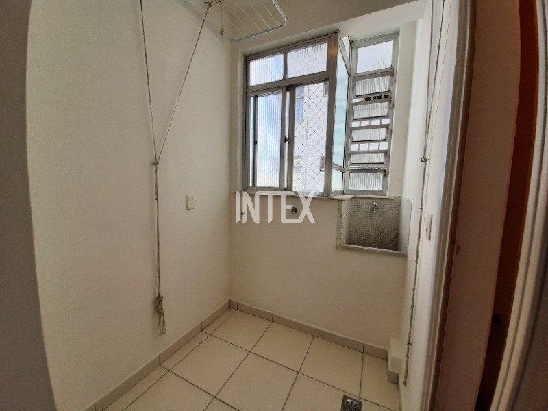 Apartamento à venda com 2 quartos, 70m² - Foto 28