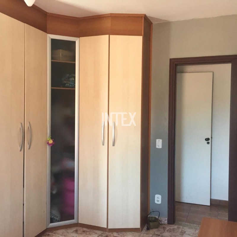 Casa à venda com 4 quartos, 290m² - Foto 15