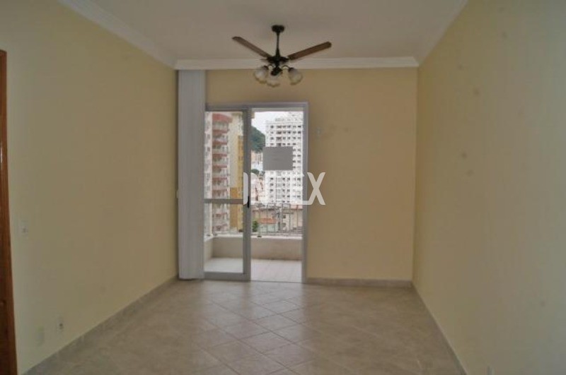 Apartamento à venda com 2 quartos, 72m² - Foto 1