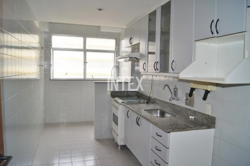 Apartamento à venda com 2 quartos, 72m² - Foto 13