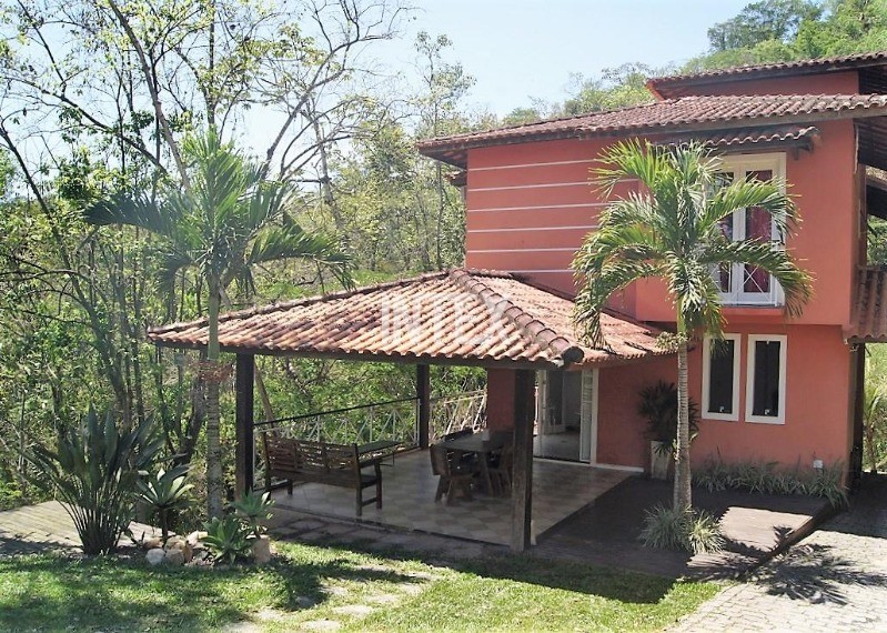 Casa à venda com 3 quartos - Foto 1