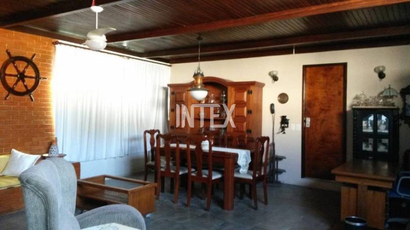 Casa à venda com 4 quartos, 140m² - Foto 5