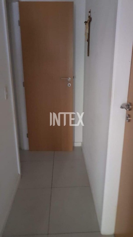 Apartamento à venda com 4 quartos, 173m² - Foto 2