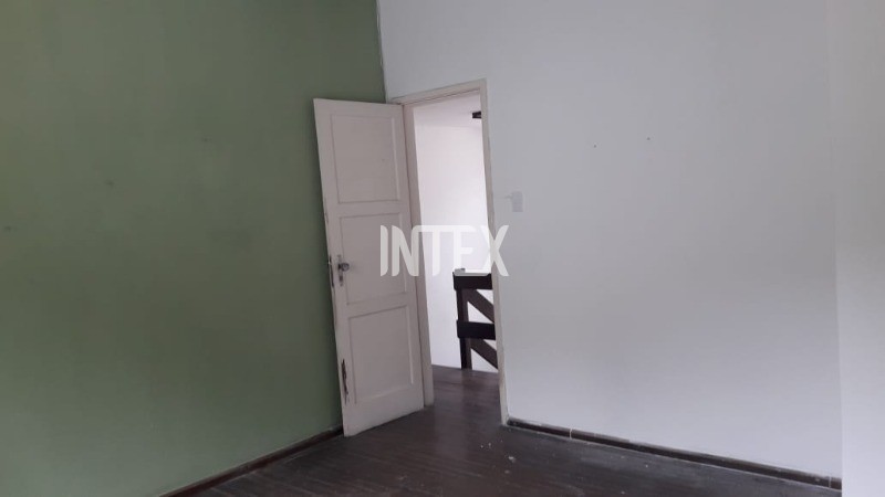 Casa à venda com 4 quartos, 100m² - Foto 15